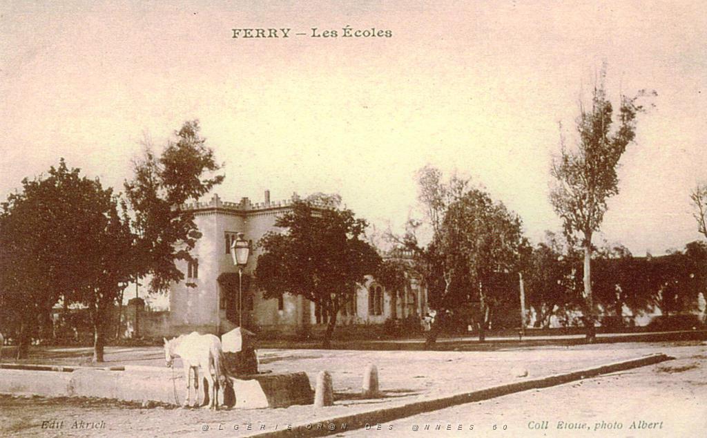 FERRY LES ECOLES.JPG